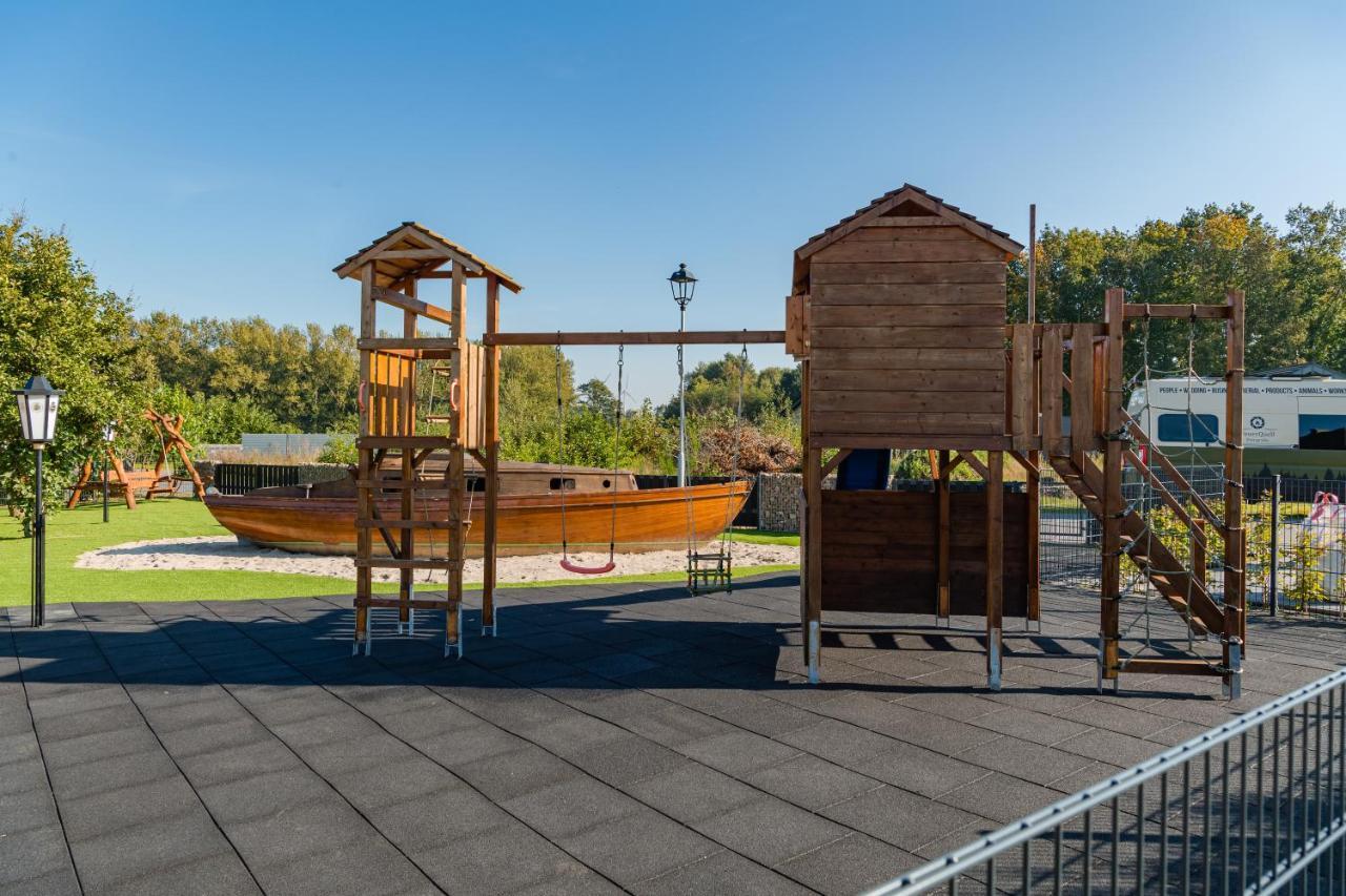Ferienpark Harkebruegge Haus Juist Barssel  Dış mekan fotoğraf