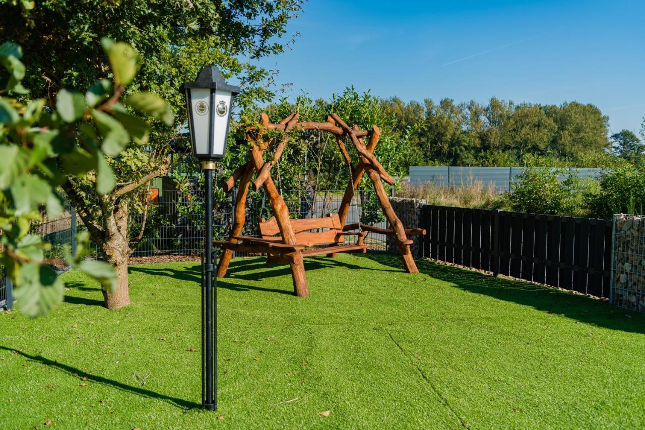 Ferienpark Harkebruegge Haus Juist Barssel  Dış mekan fotoğraf
